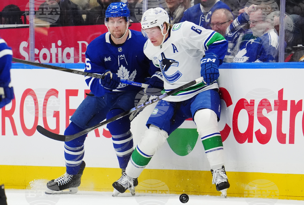 Canucks Maple Leafs Hockey