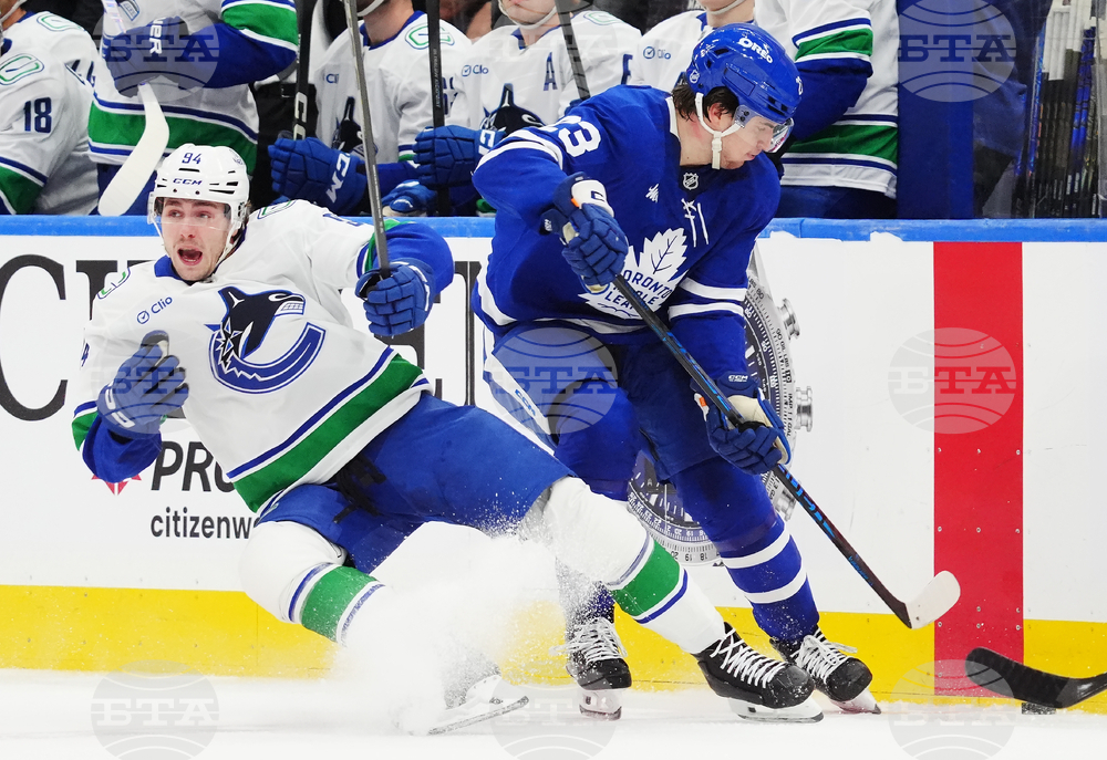 Canucks Maple Leafs Hockey