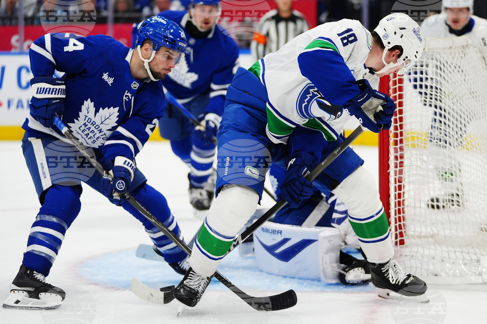 Canucks Maple Leafs Hockey