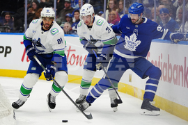 Canucks Maple Leafs Hockey