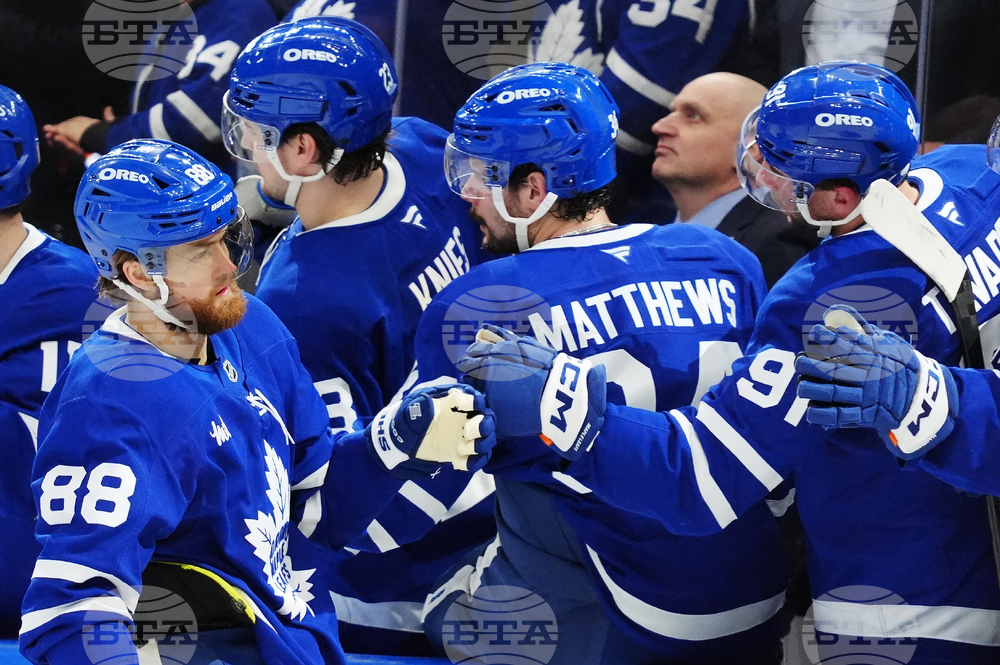 Canucks Maple Leafs Hockey