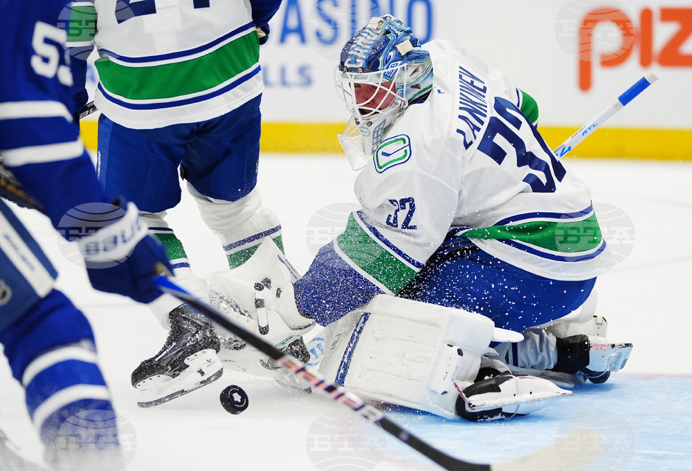 Canucks Maple Leafs Hockey