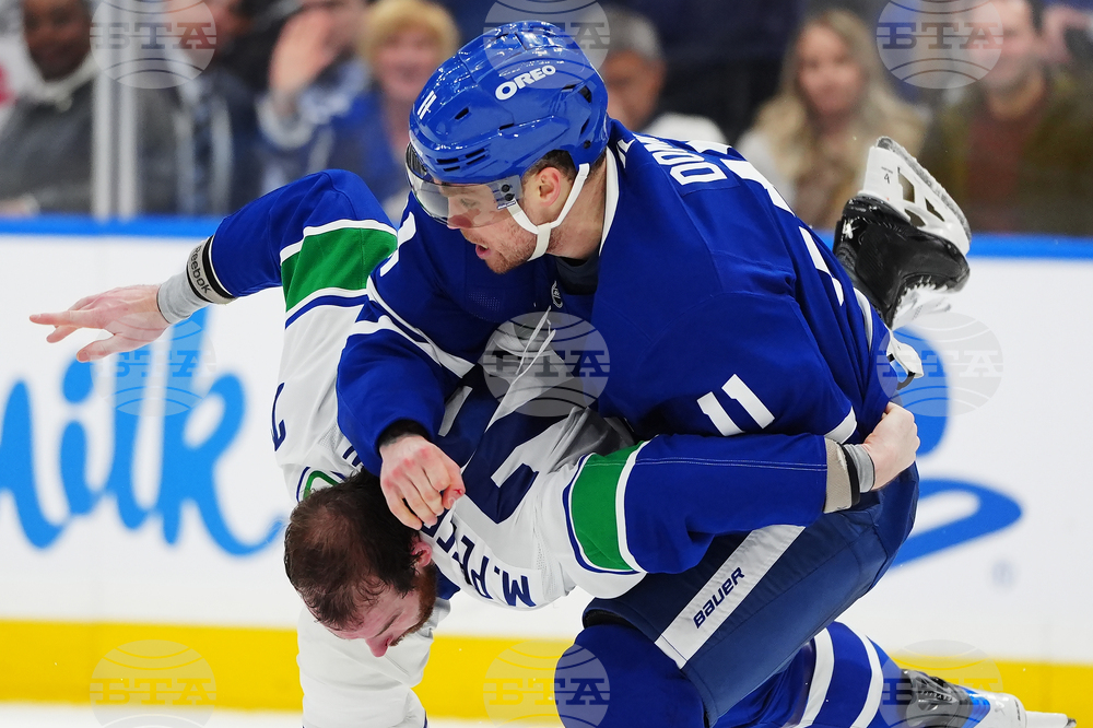 Canucks Maple Leafs Hockey