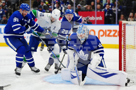 Canucks Maple Leafs Hockey