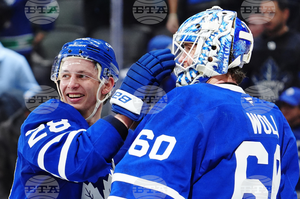 Canucks Maple Leafs Hockey