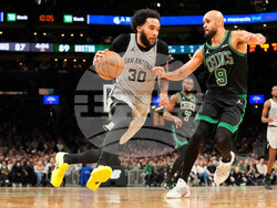 Spurs Celtics Basketball