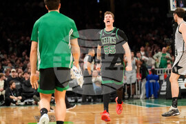 Spurs Celtics Basketball