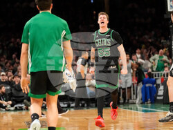 Spurs Celtics Basketball