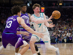 Hornets Jazz Basketball