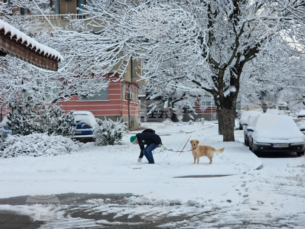 Разград - зима - обстановка