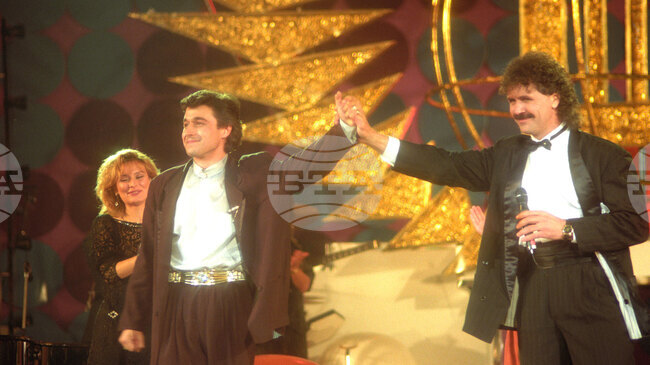 Миодраг Иванов - един от първите стендъп комици у нас, днес навършва 80 години