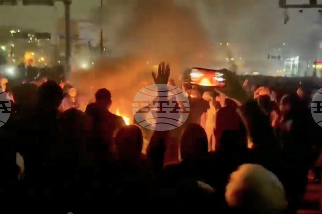 Иран заяви, че ситуацията вече е "под пълен контрол" след окървавените протести през уикенда