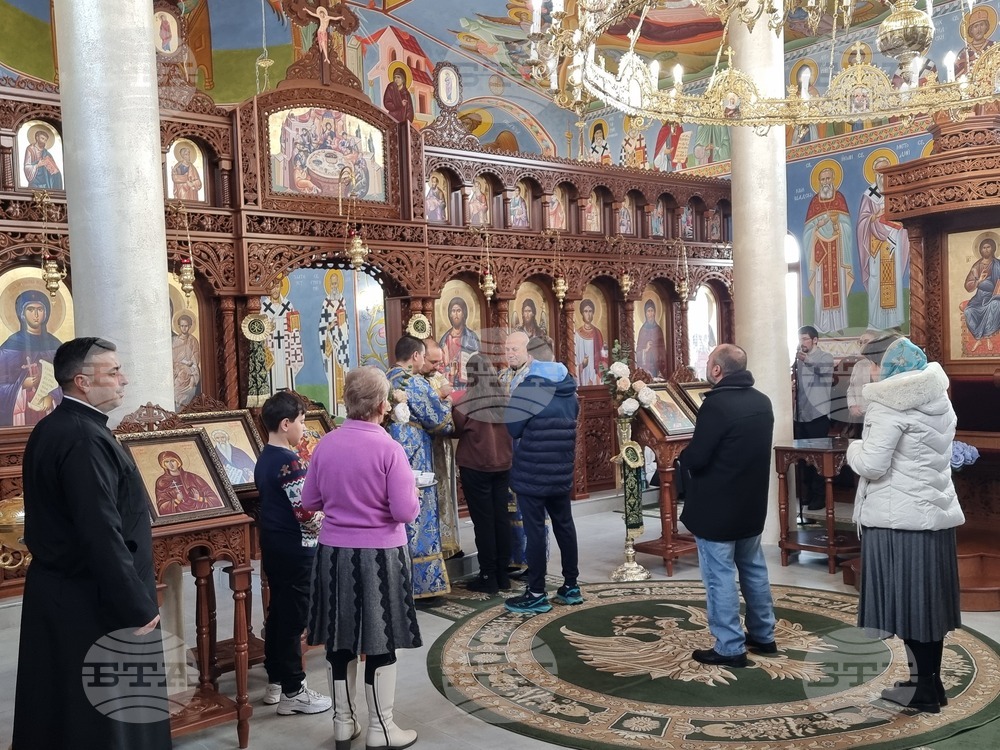 Сливен - неделно богослужение