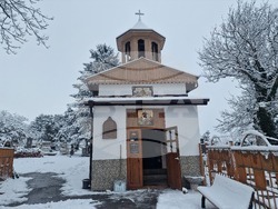 Разград - храм „Св. Георги Победоносец“ - литургия