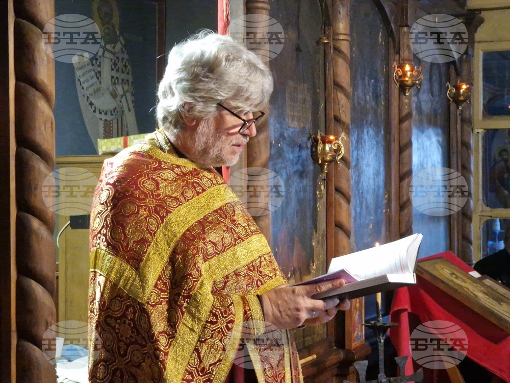 Смирението е основата на нашето извисяване, изграждане, богоуподобяване и живот, каза отец Славчо Иванов във Велико Търново