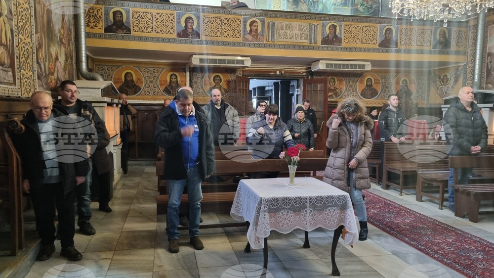 Търговище - неделна служба - отец Димитър Захариев