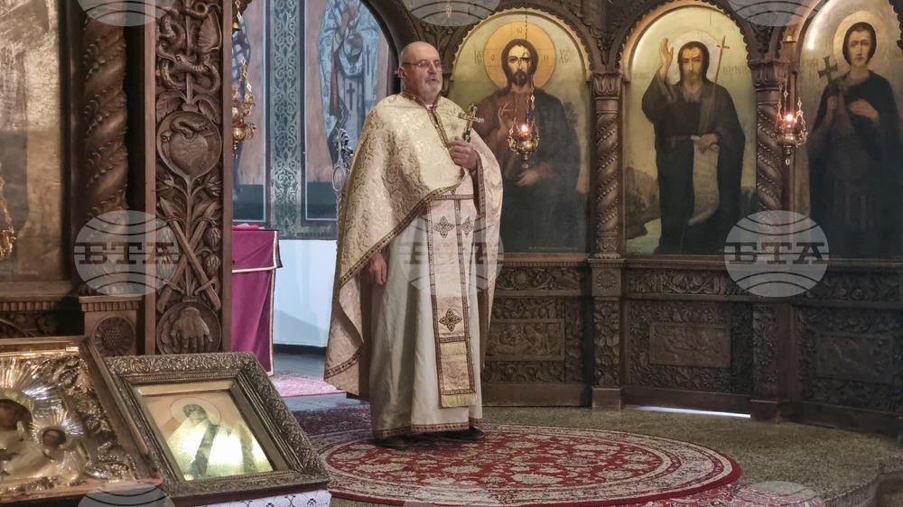 Търговище - неделна служба - отец Димитър Захариев