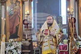 Село Сланотрън - храм „Успение Богородично“ - литургия