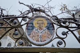 Велико Търново - Неделна литургия в параклис „Св. Евтимий, патриарх Търновски“ към храм „Св. Никола“