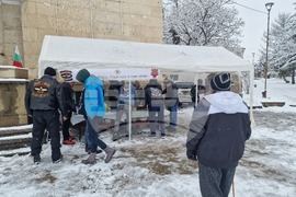 Разград - мотористи - топъл обяд