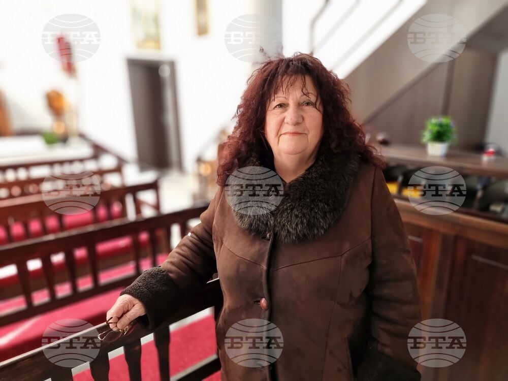 Ямбол - Арменска църква - служба за Рождество