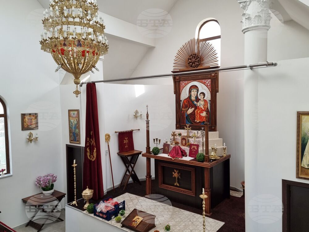 Ямбол - Арменска църква - служба за Рождество