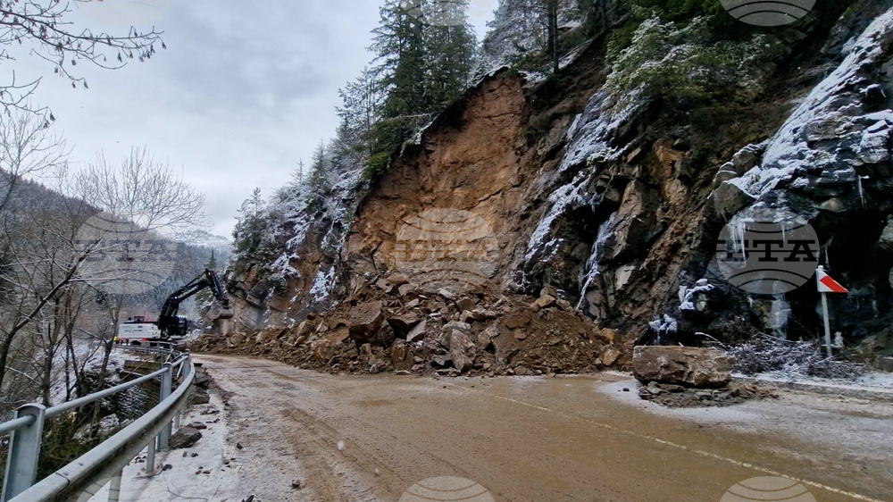 Свлачище - републикански път - Смолян - Девин