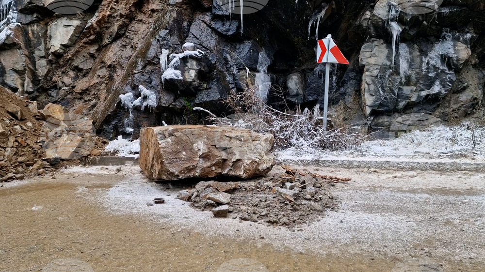 Свлачище - републикански път - Смолян - Девин