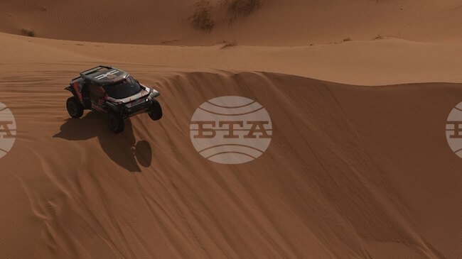 Насер Ал-Атия спечели предпоследния етап в Рали Дакар с рекордната в автомобилния клас победа номер 50