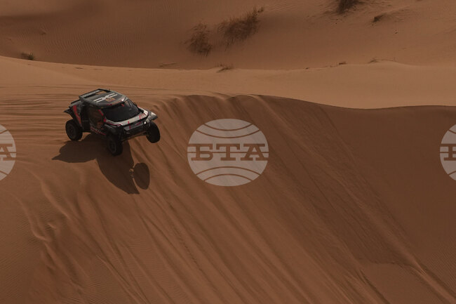 Насер Ал-Атия спечели предпоследния етап в Рали Дакар с рекордната в автомобилния клас победа номер 50