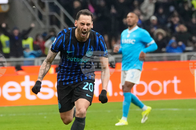 Интер отхвърли оферта от Галатасарай за Хакан Чалханоглу