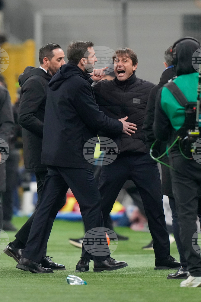 Антонио Конте е крещял "Не ви ли е срам?!" към четвъртия съдия на мача Интер - Наполи