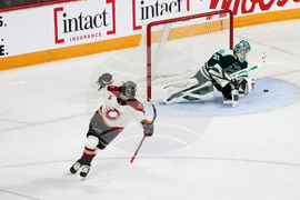 PWHL Fleet Charge Hockey