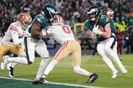 49ers Eagles Football