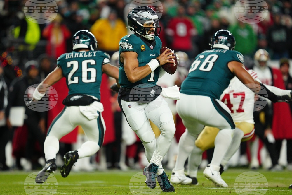 49ers Eagles Football