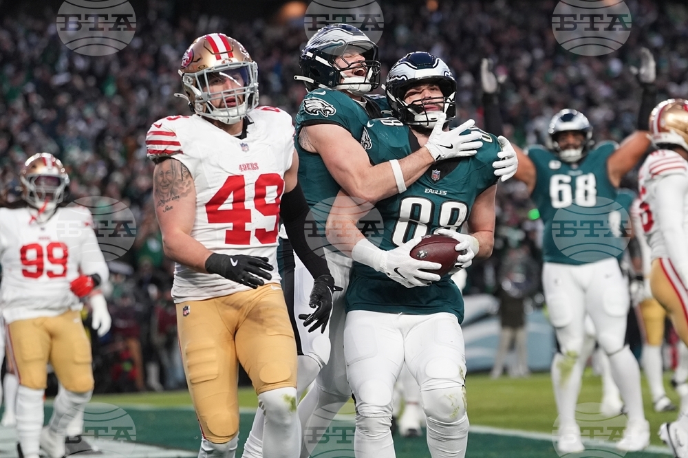 49ers Eagles Football