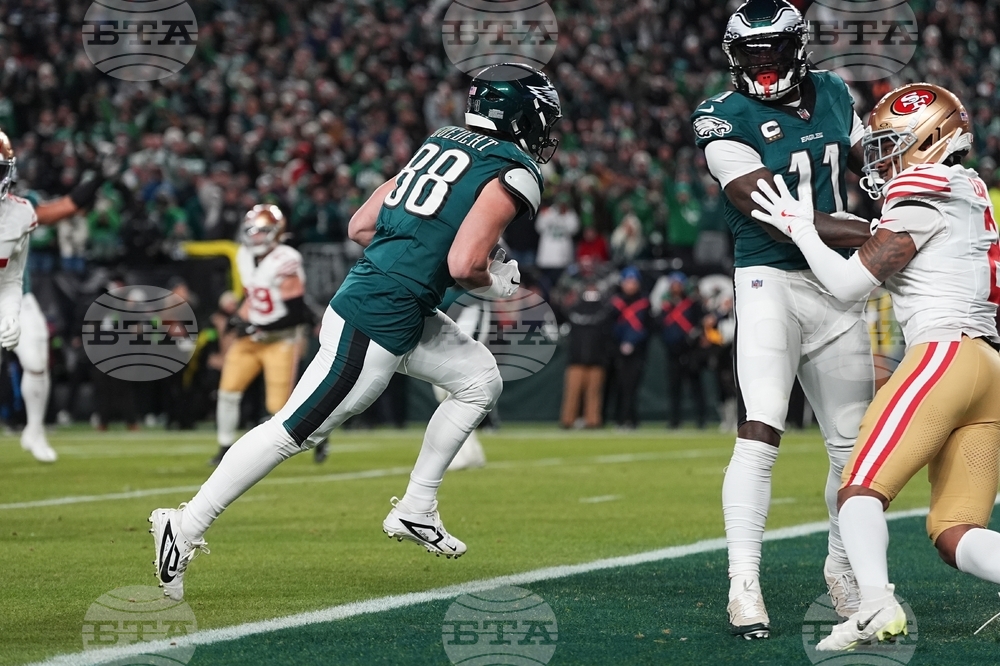 49ers Eagles Football