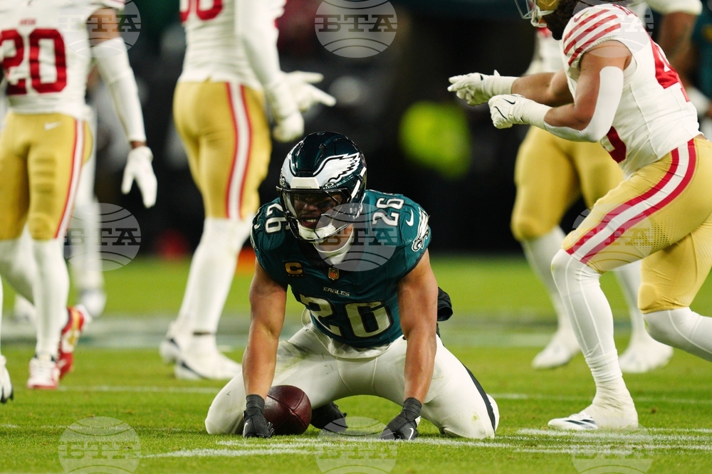 49ers Eagles Football