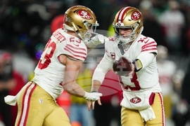 49ers Eagles Football