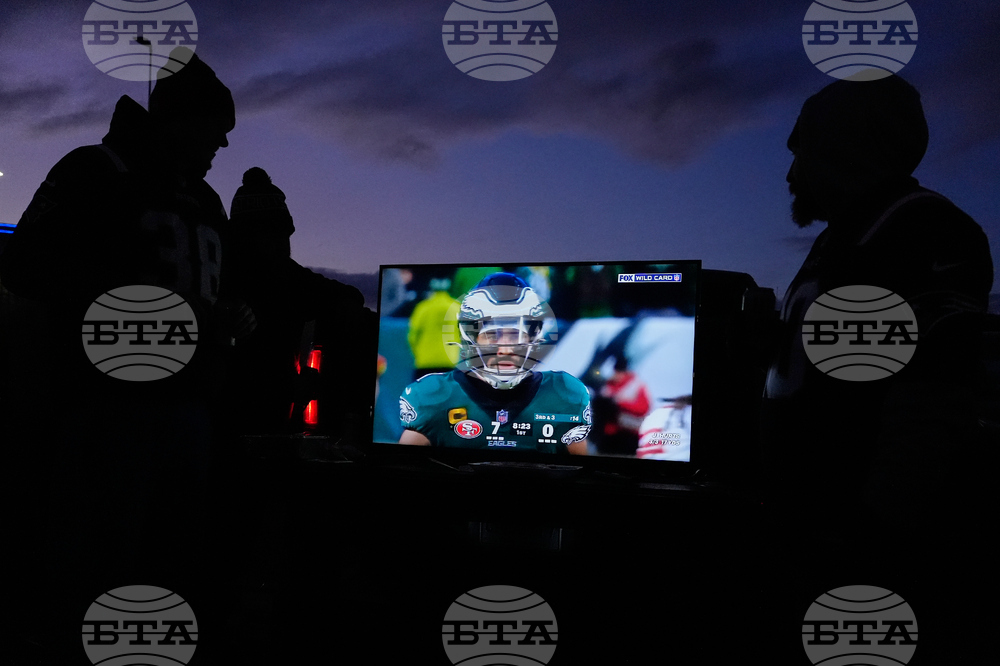 Chargers Patriots Football