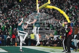 APTOPIX 49ers Eagles Football