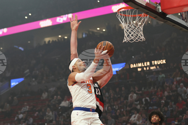 Knicks Trail Blazers Basketball