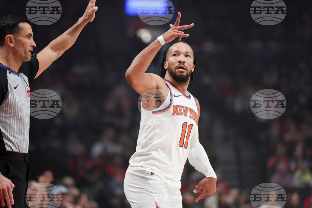 Knicks Trail Blazers Basketball