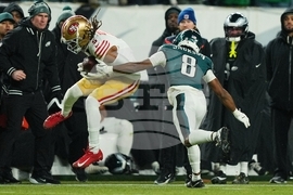 49ers Eagles Football