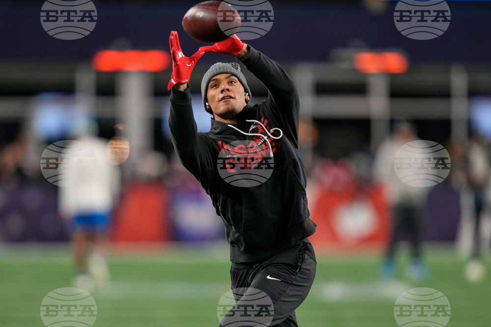 Chargers Patriots Football