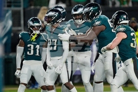 49ers Eagles Football