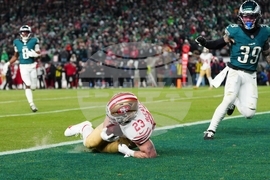 49ers Eagles Football