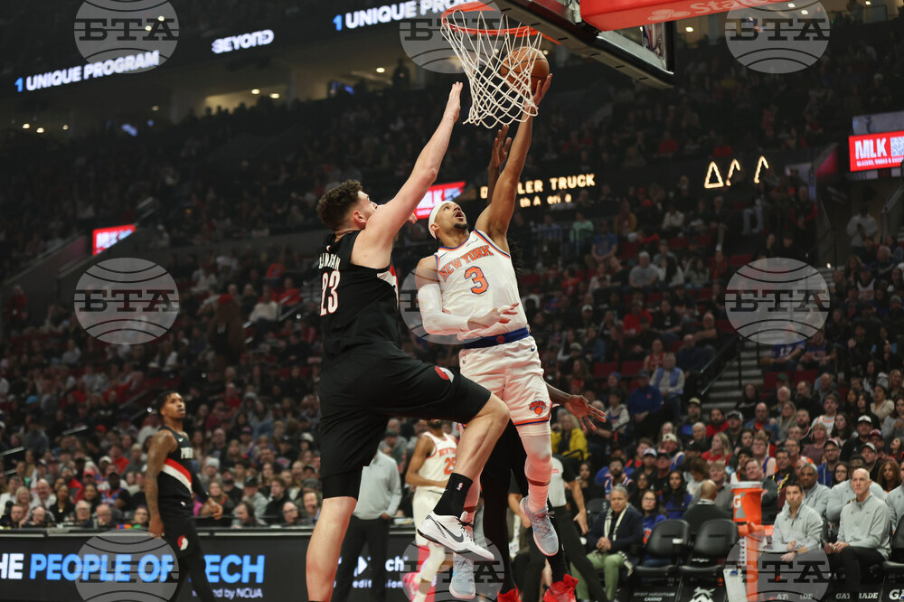 Knicks Trail Blazers Basketball