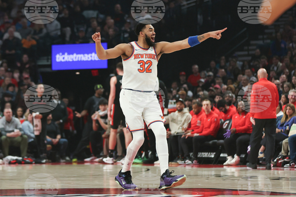 Knicks Trail Blazers Basketball