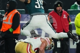 49ers Eagles Football